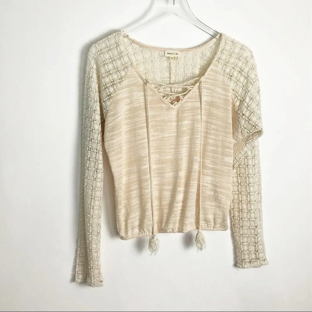 Anthropologie Meadow Rue Crochet Sleeve Top XS